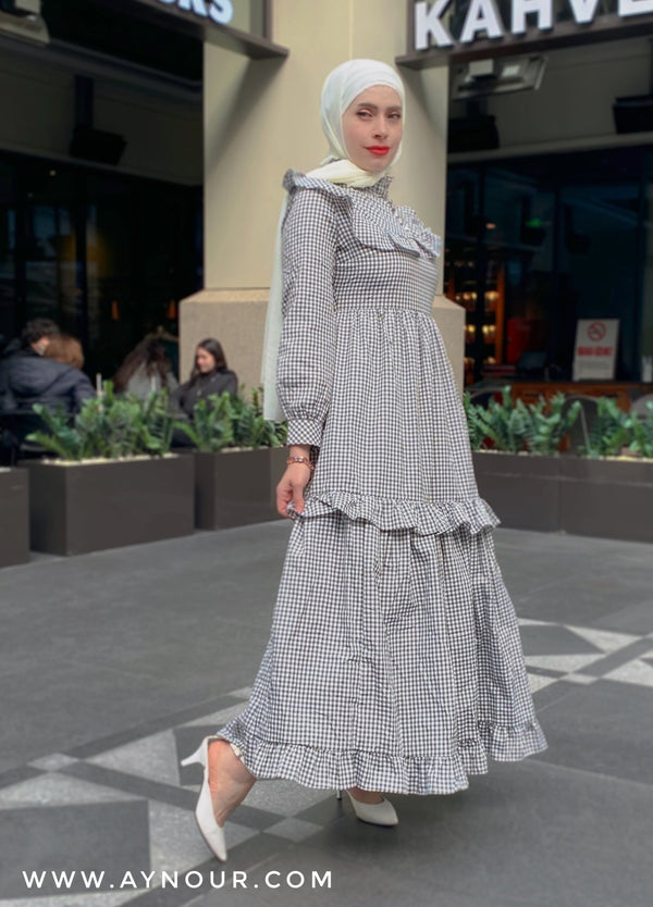 Cute lady mixed white Modest Dress spring collection 2021 - Aynour.com
