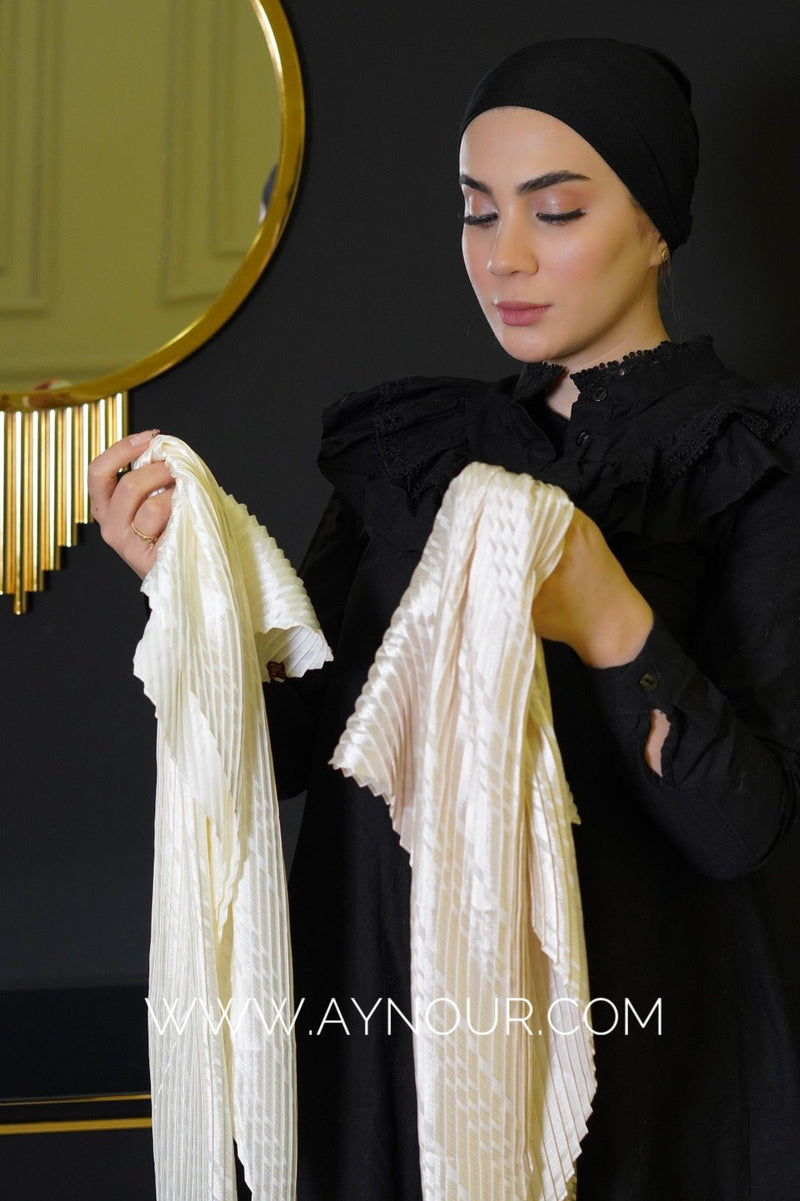 HANNA squared classy non transparent luxurious fabric scarf - Aynour.com