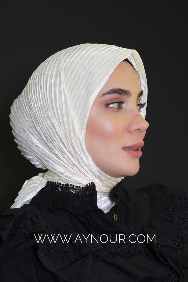HANNA squared classy non transparent luxurious fabric scarf - Aynour.com