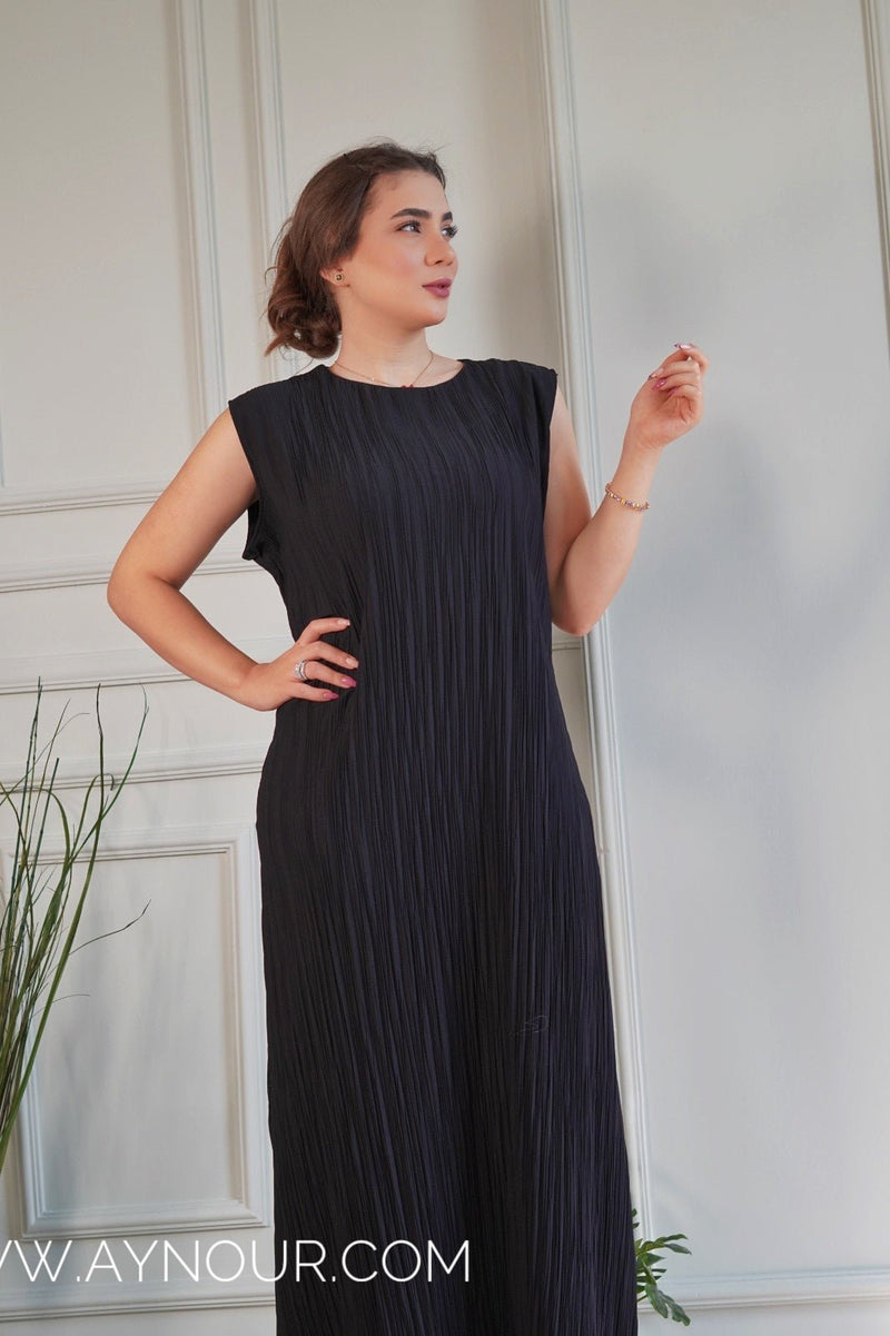 JOOD black luxurious platted abaya - Aynour.com