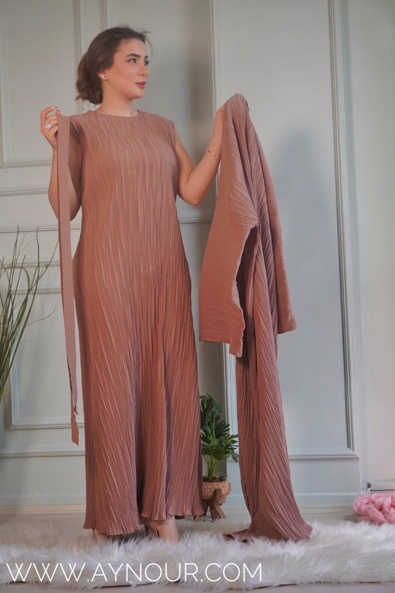 JOOD nuts brown luxurious platted abaya - Aynour.com