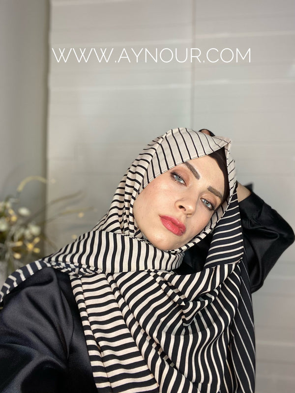 Line and line Printed non transparent luxurious fabric Hijab 2021 - Aynour.com