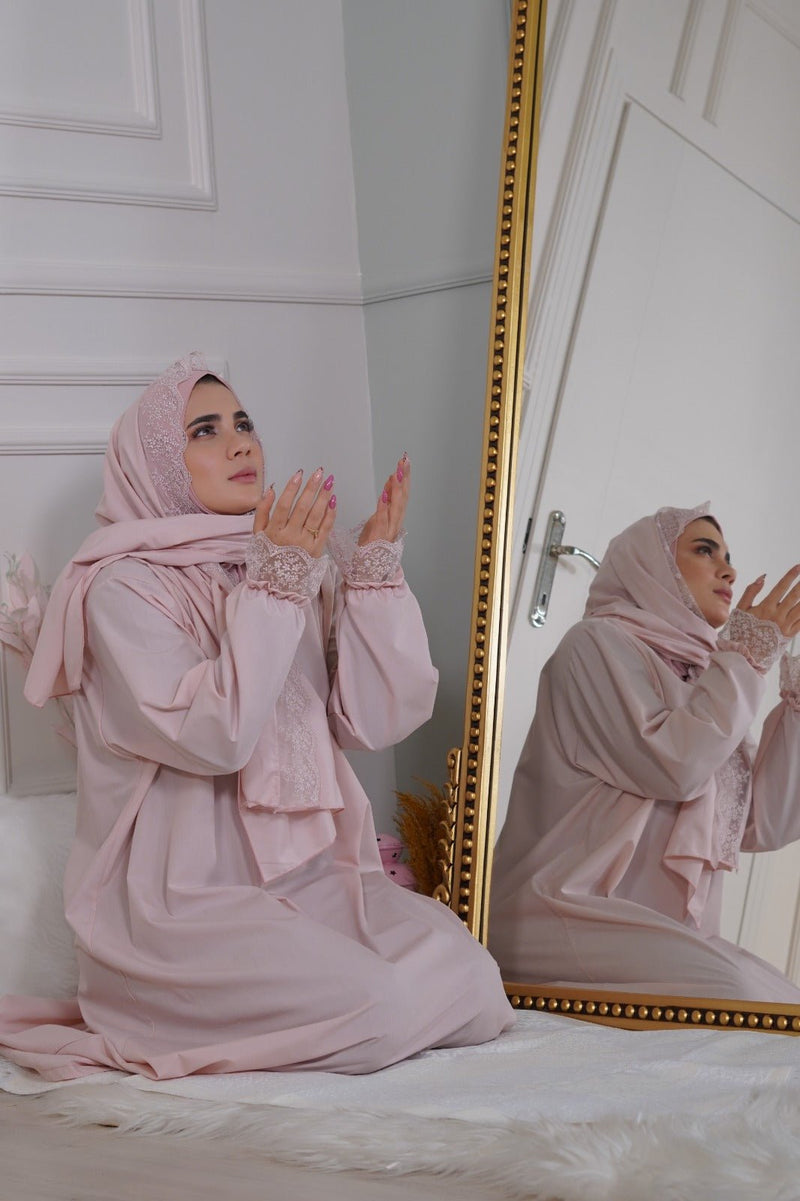Yaqeen Prayer 1Piece Headscarf and long jilbab attached Islamic Hijab Luxurious with dantel - Aynour.com